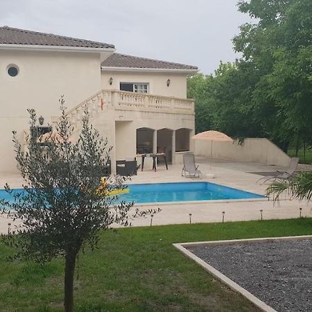 Maison Calme Et Spacieuse Bassens  ภายนอก รูปภาพ