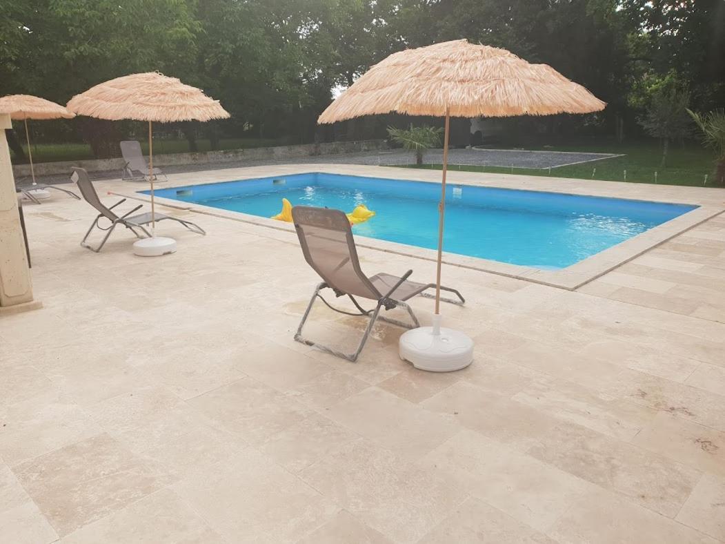 Maison Calme Et Spacieuse Bassens  ภายนอก รูปภาพ