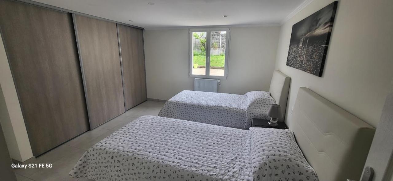 Maison Calme Et Spacieuse Bassens  ภายนอก รูปภาพ