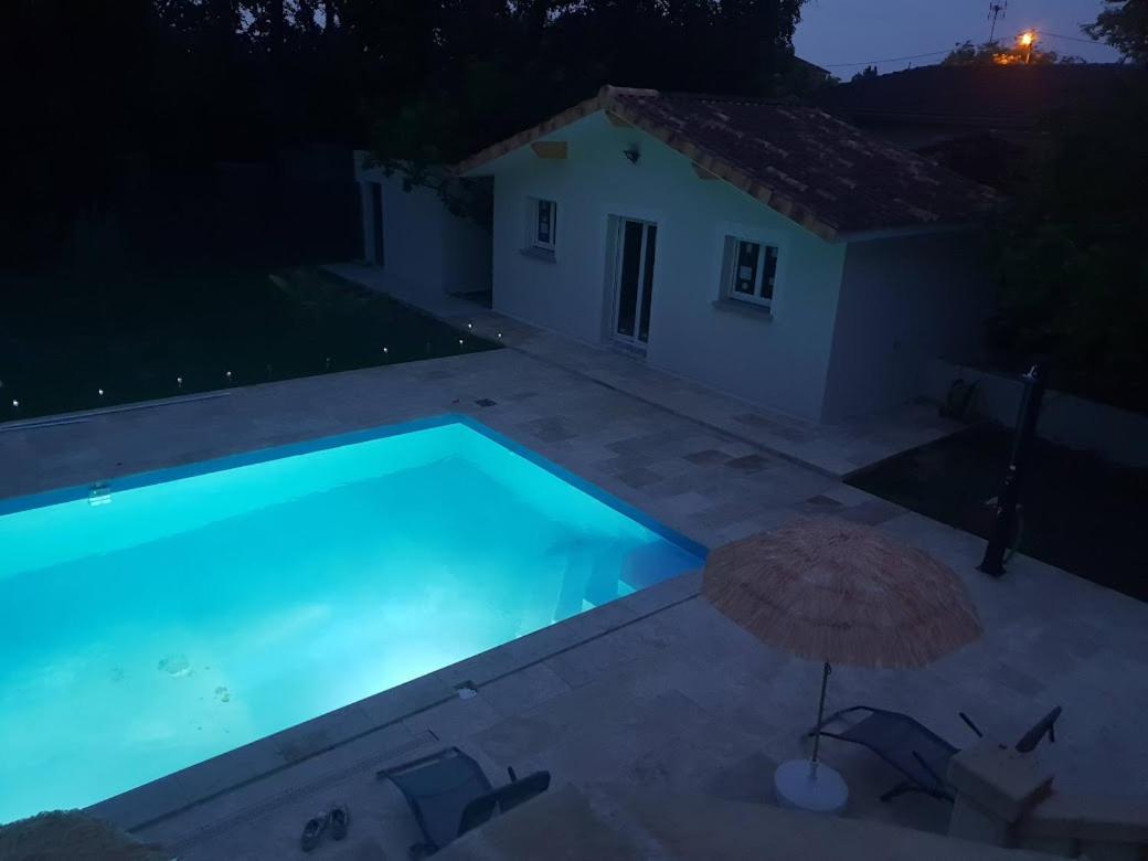 Maison Calme Et Spacieuse Bassens  ภายนอก รูปภาพ